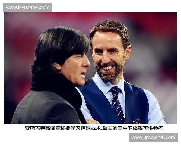 战术同质化风险：七支球队采用三中卫防反框架的利弊