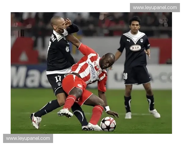 奥林匹亚科斯vs勒沃库森,主队防守组织面临速度冲击 奥林匹亚科斯vs勒沃库森,主队防守组织面临速度冲击